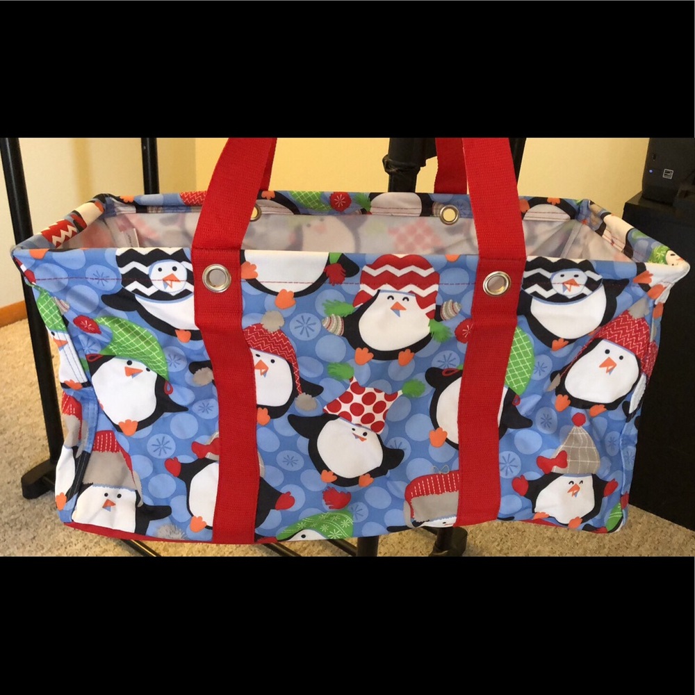 Large utility tote and thermal zipper pouch